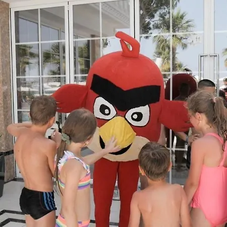 Fafa Premium & Hotell