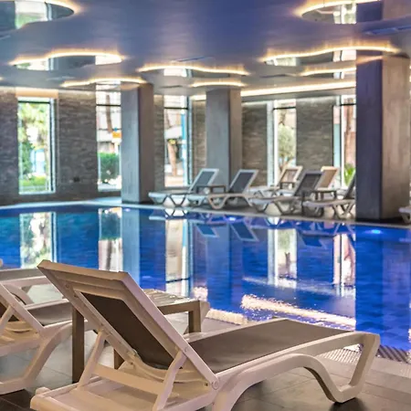 Ξενοδοχείο Fafa Premium & 5*