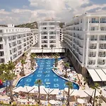 Hotel Fafa Premium Hotel&spa 5*