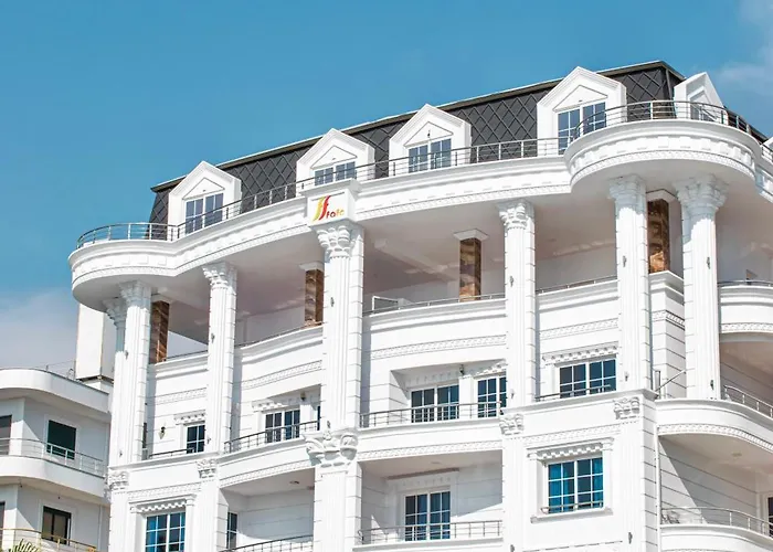 Hotel Fafa Premium &